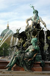 Steuerberatung Berlin Mitte Neptunbrunnen Unter den Linden